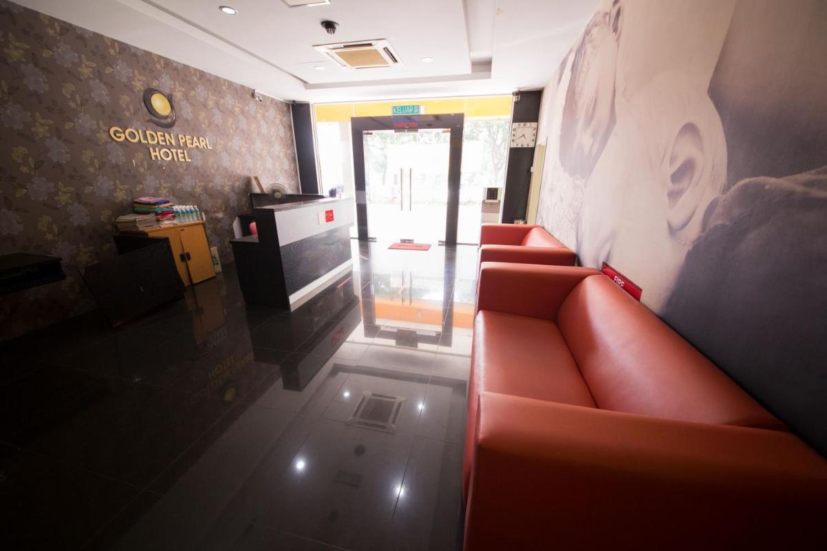 Golden Pearl Hotel Near Universiti Tun Hussein Onn Malaysia UTHM - Housity