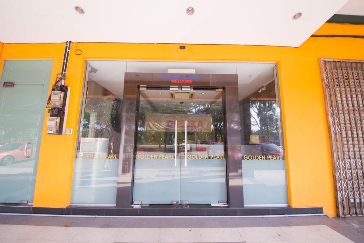 Golden Pearl Hotel Near Universiti Tun Hussein Onn Malaysia UTHM - Housity