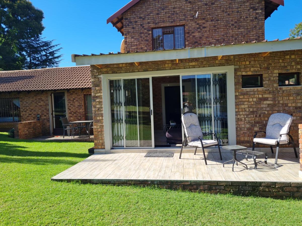 THE OLIVE TREE - Housity