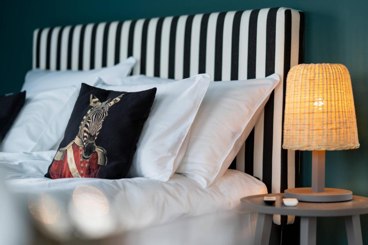 Seeloft - a Sharp Hotel - Housity