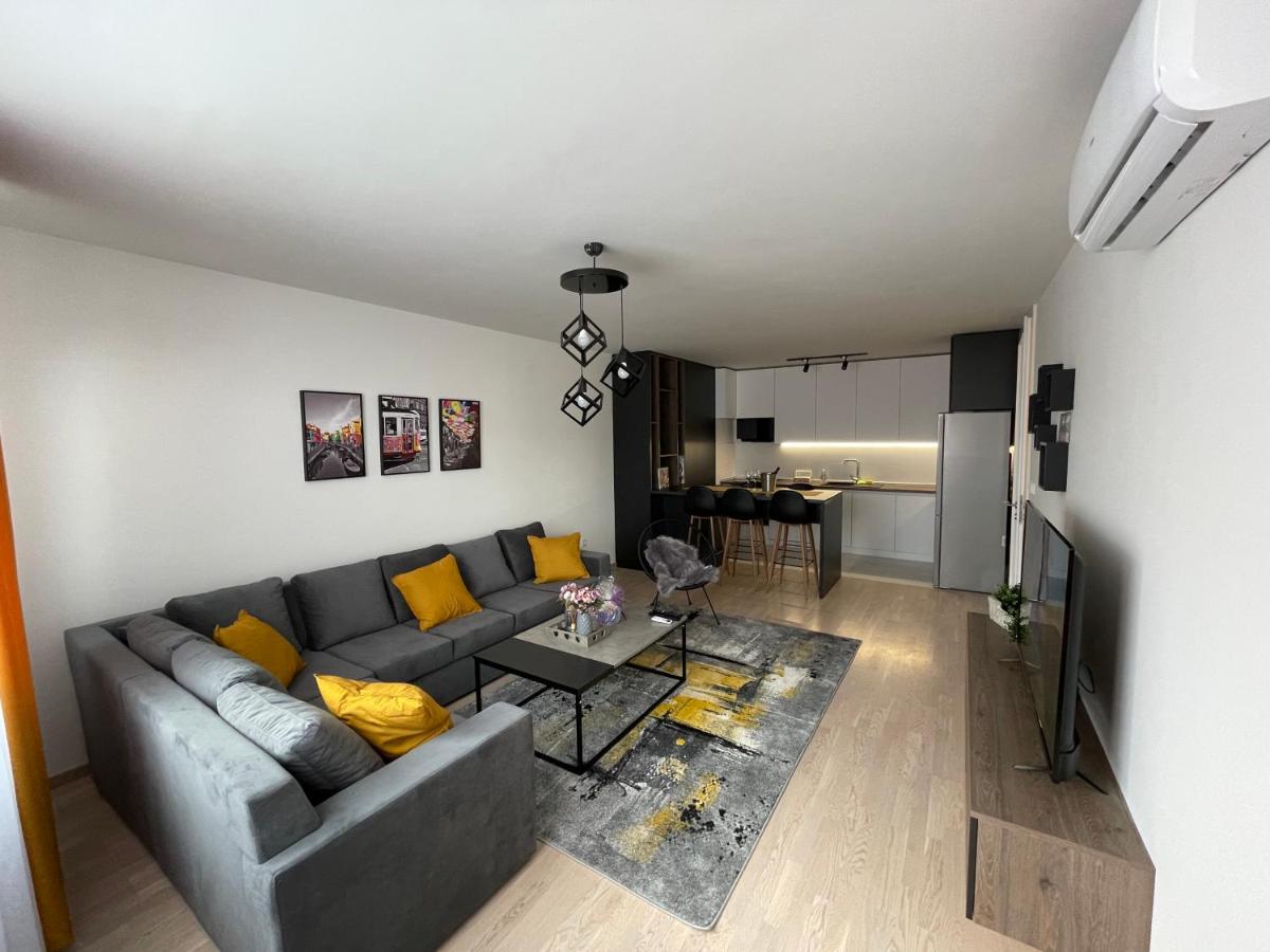 Luxury Sarajevo Tower apartment with city view - Housity