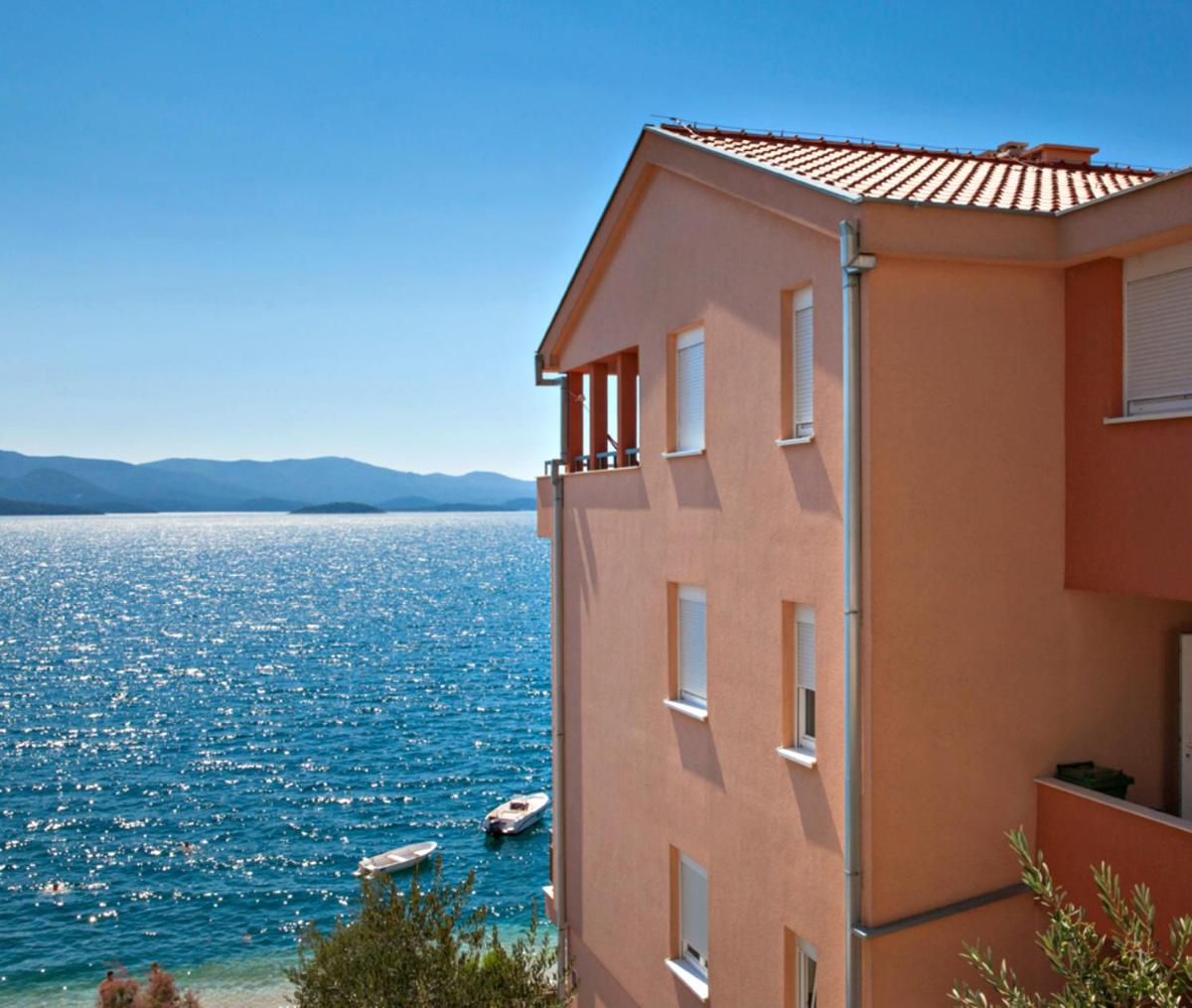 Apartments Villa Dorida - Housity