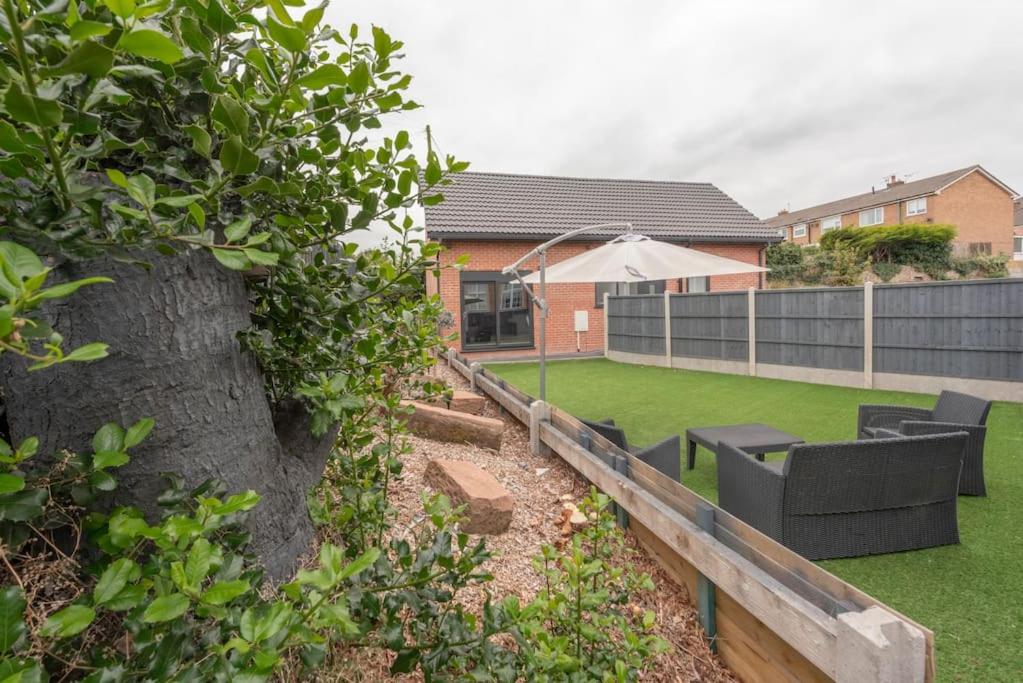 Stunning New Build House Near Clatterbridge - Housity