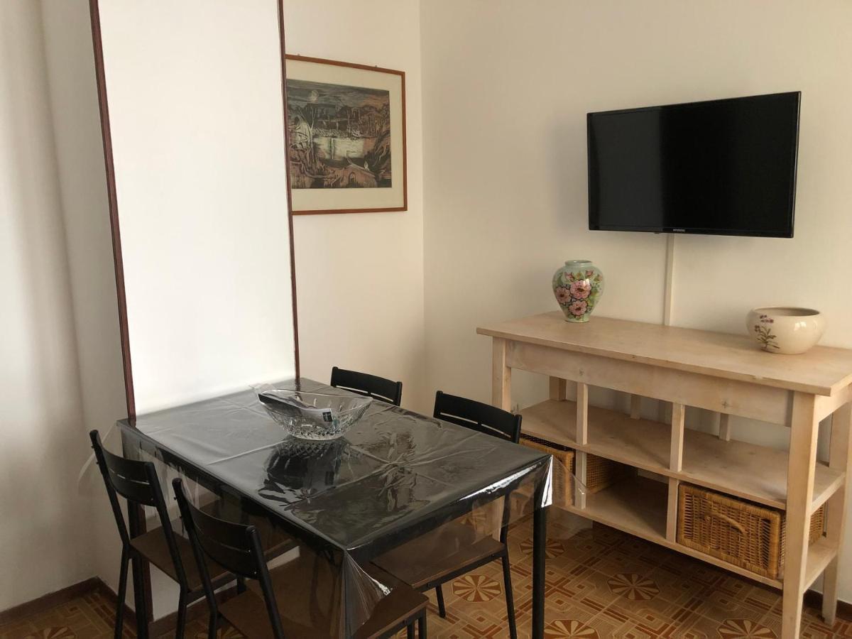 FAMILY HOME - Housity