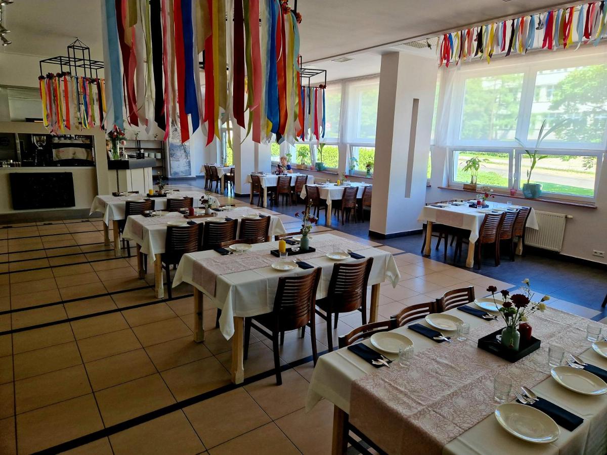 Hotel Alpex View - Housity