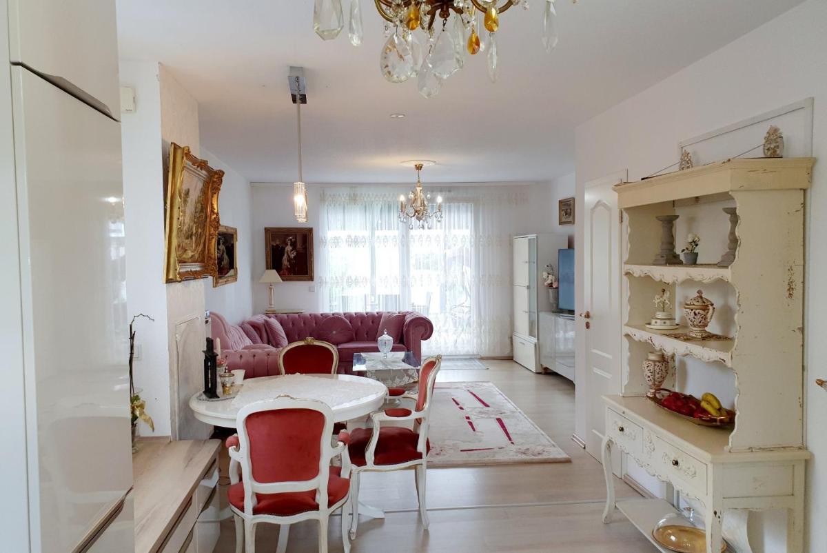 Private House - Housity