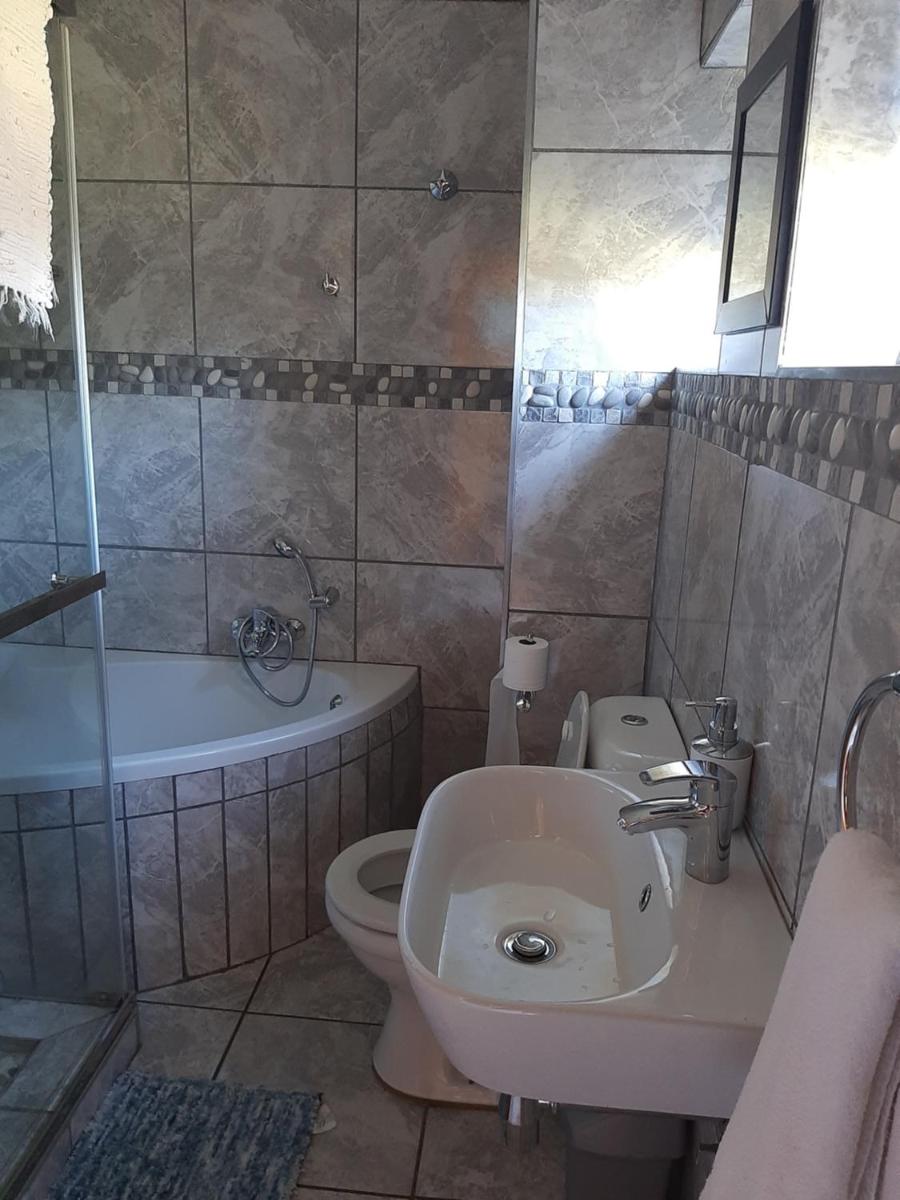 Chalet Roses - Housity