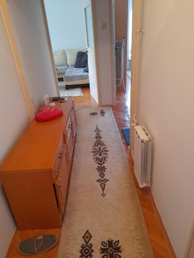 Apartman Bulevar Stupine - Housity