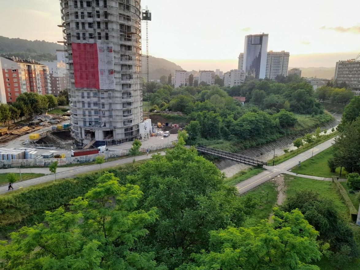 Apartman Bulevar Stupine - Housity