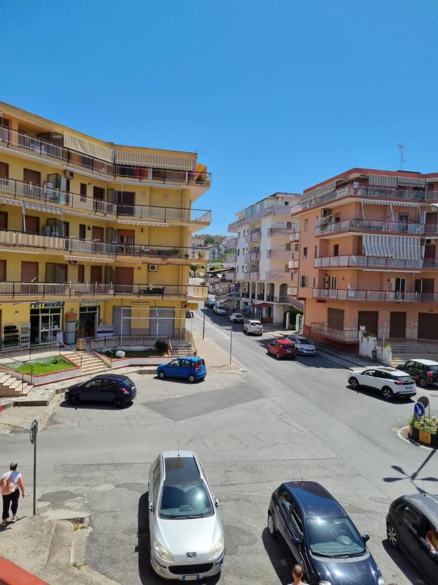 Suitetrails - Rent an apartment in the picturesque Scalea, Italy