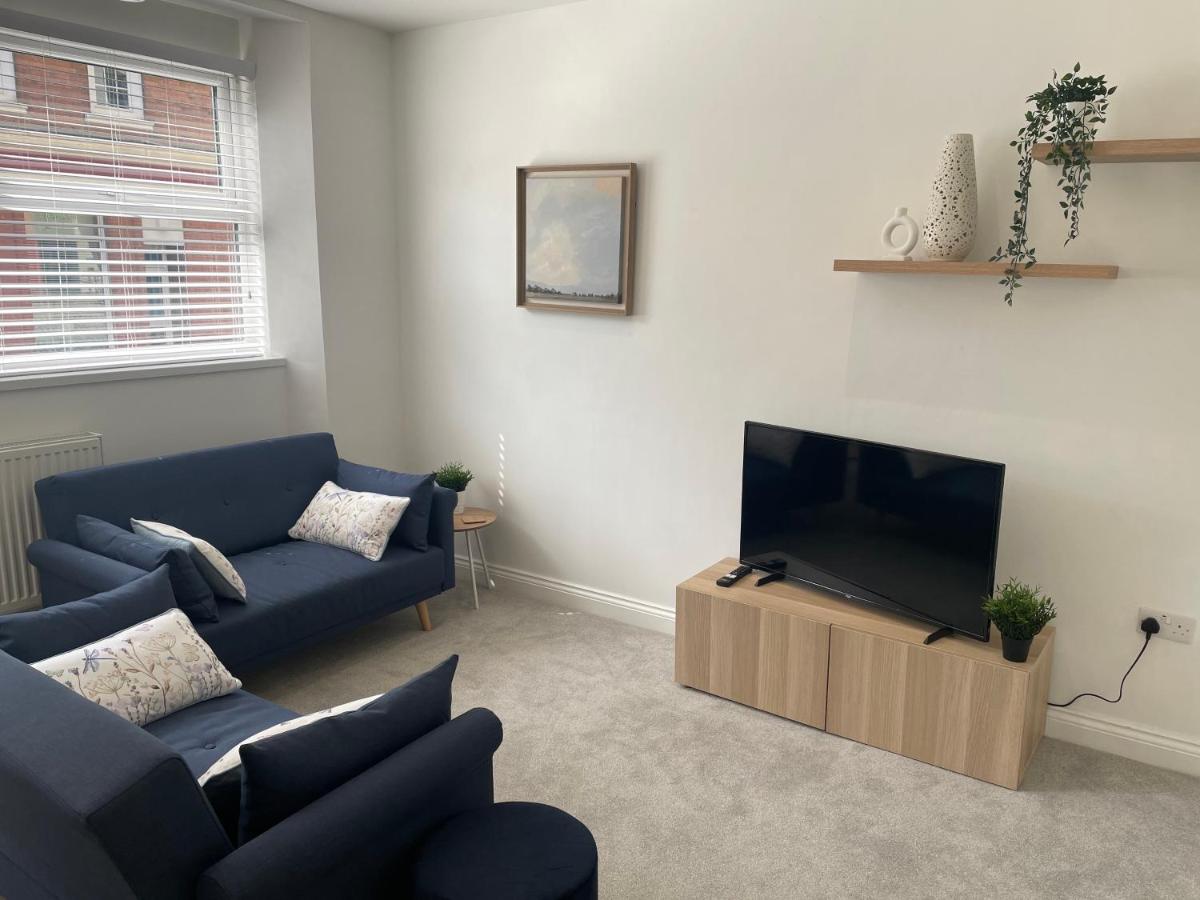 Apartment #1 - at 12 Story St - Housity