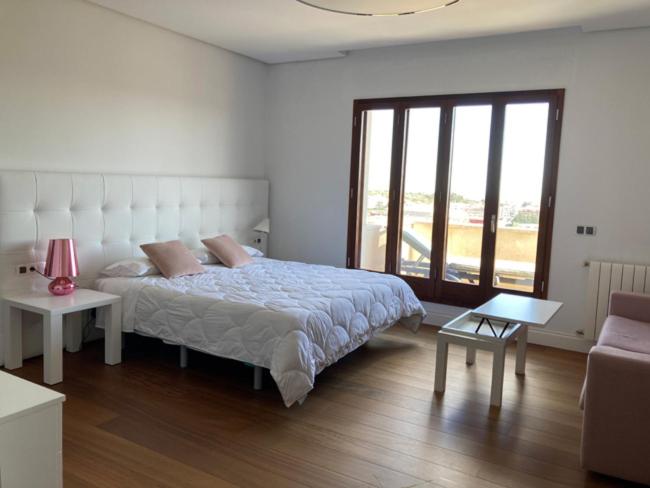 Sis Pobles Bed&Breakfast - Housity