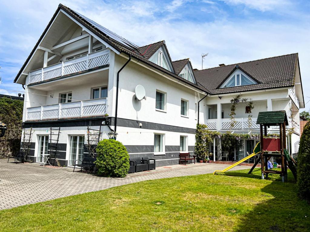 Villa Nadmorska Łeba Centrum - Housity