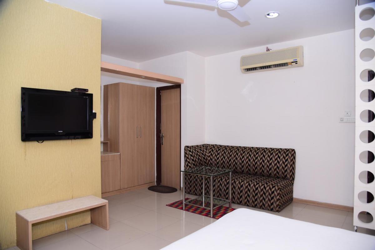 Hotel Maharani - Housity