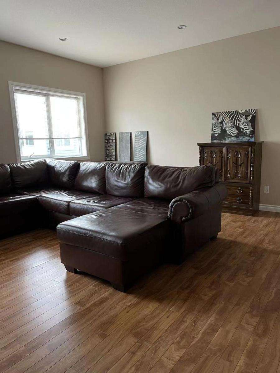 Entire Luxury Condo 3beds 3bath 2car garage in Stonebridge - Housity