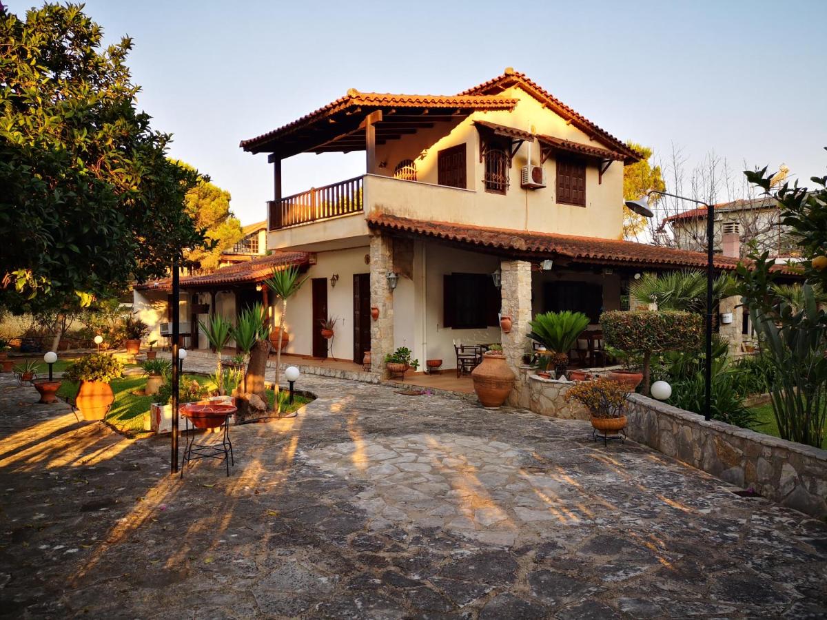 Villa Lena Entire cottage - Housity