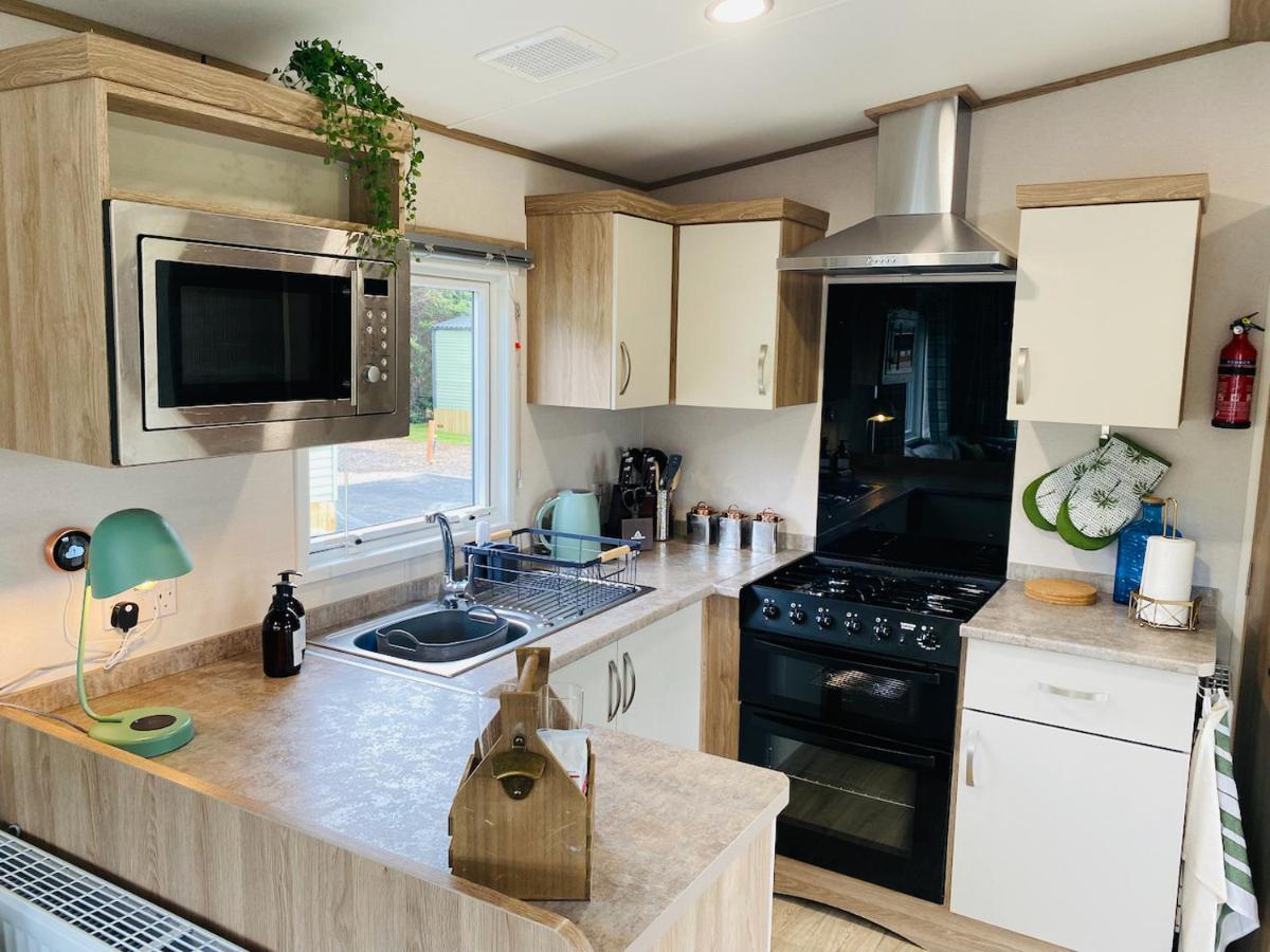 The Sanctuary Holiday Home - Escape the Ordinary - Housity