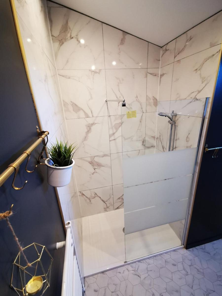 Appartement neuf climatisé sous les toits - Housity