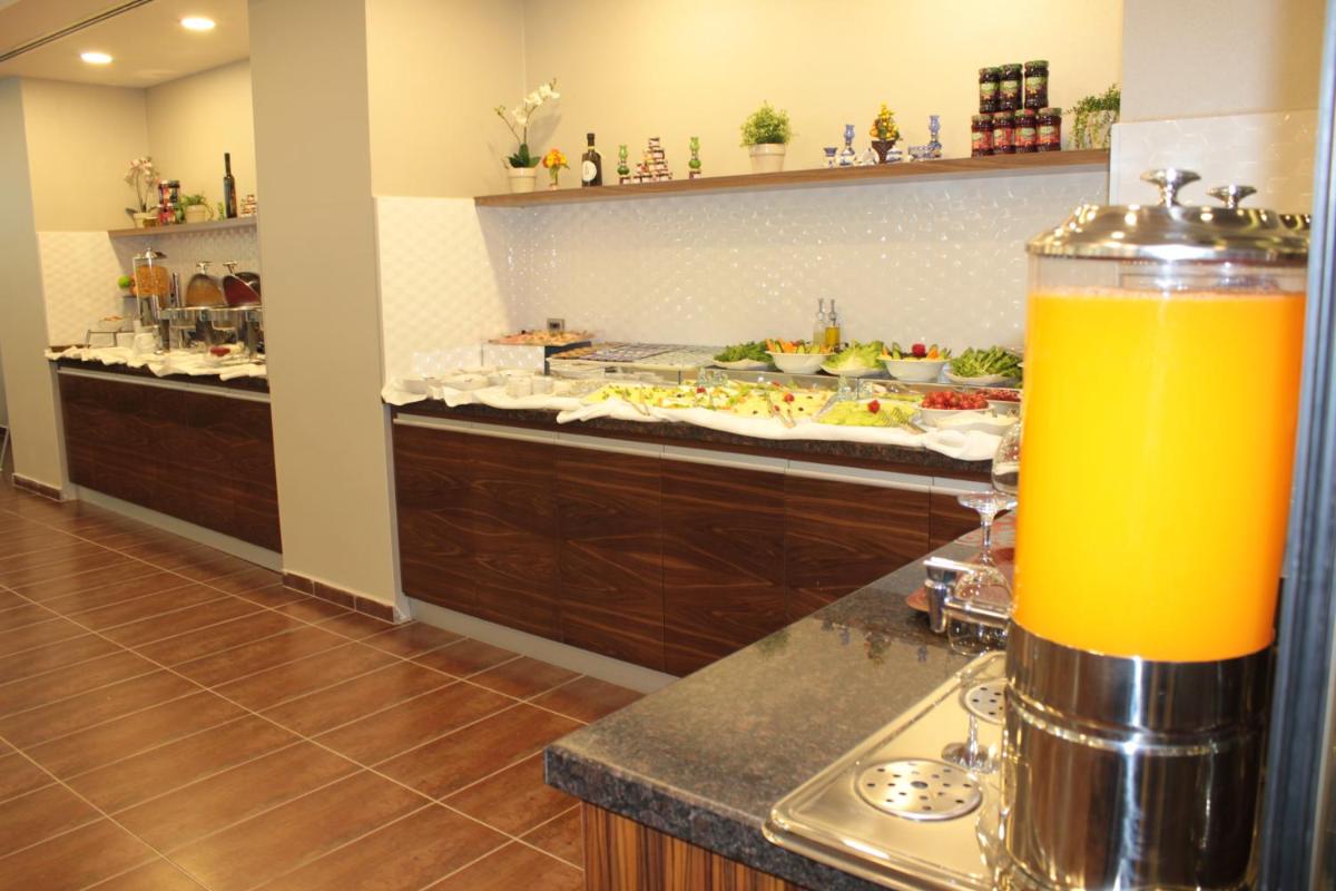 Hotel Osaka Airport - Housity