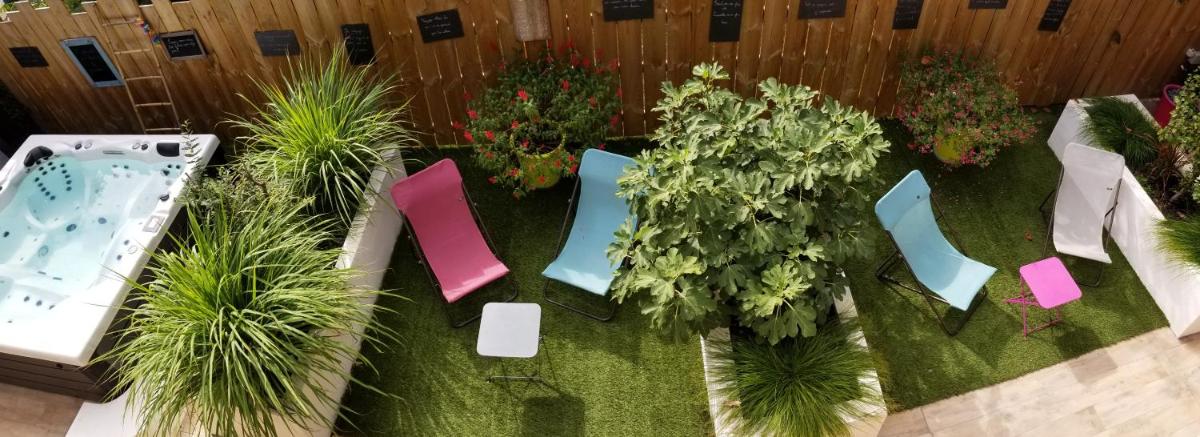 chambre chez l'habitant avec spa et petit-déjeuner en lisière de forêt - Housity
