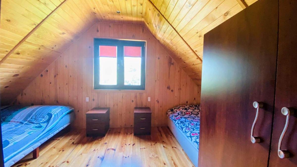 Domki i pokoje nad rzeką Wieprz - Housity