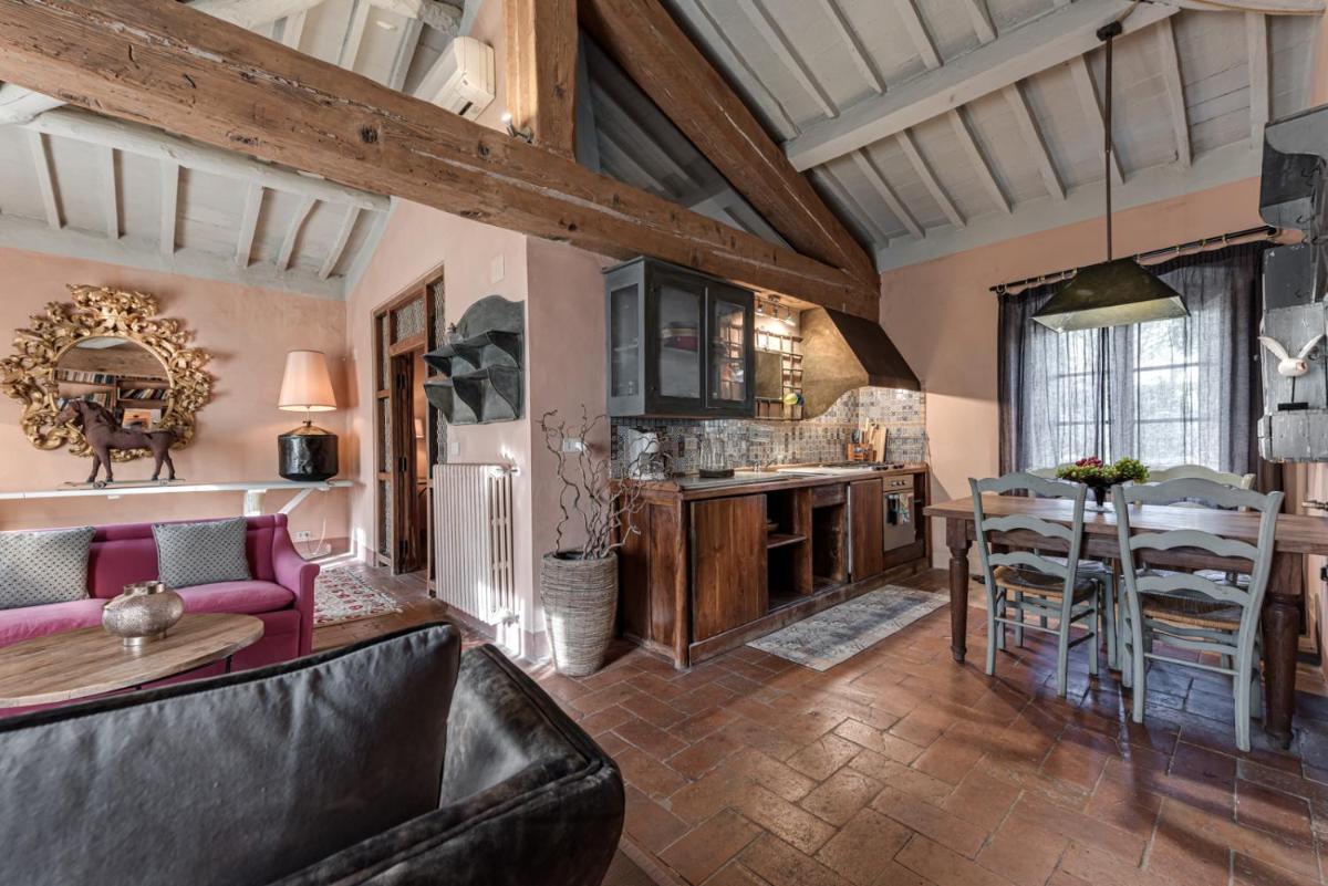 La Striscia Wine Resort - Housity