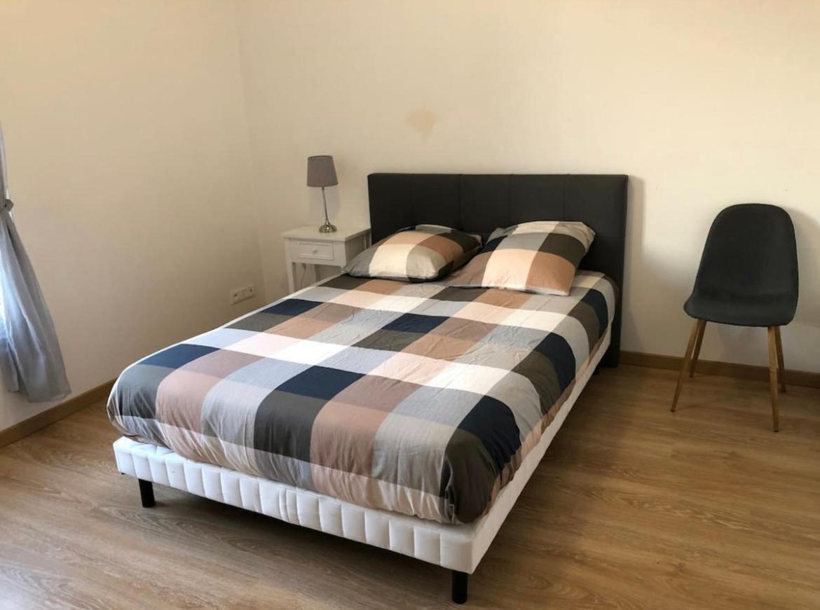 Grand logement à 300 mètres de la gare - Housity