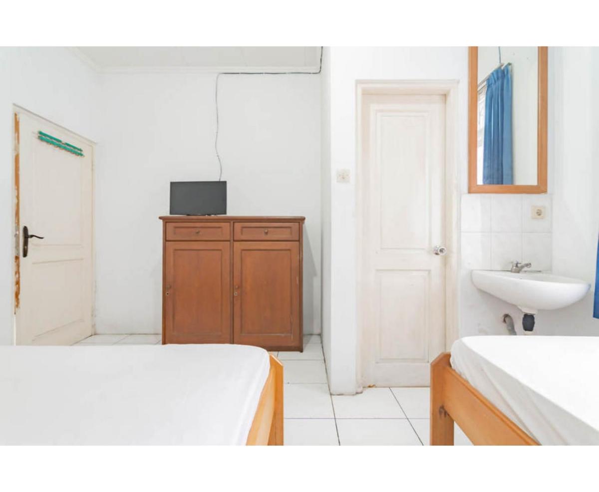 Suitetrails - Pall Inn Puncak Mitra RedDoorz