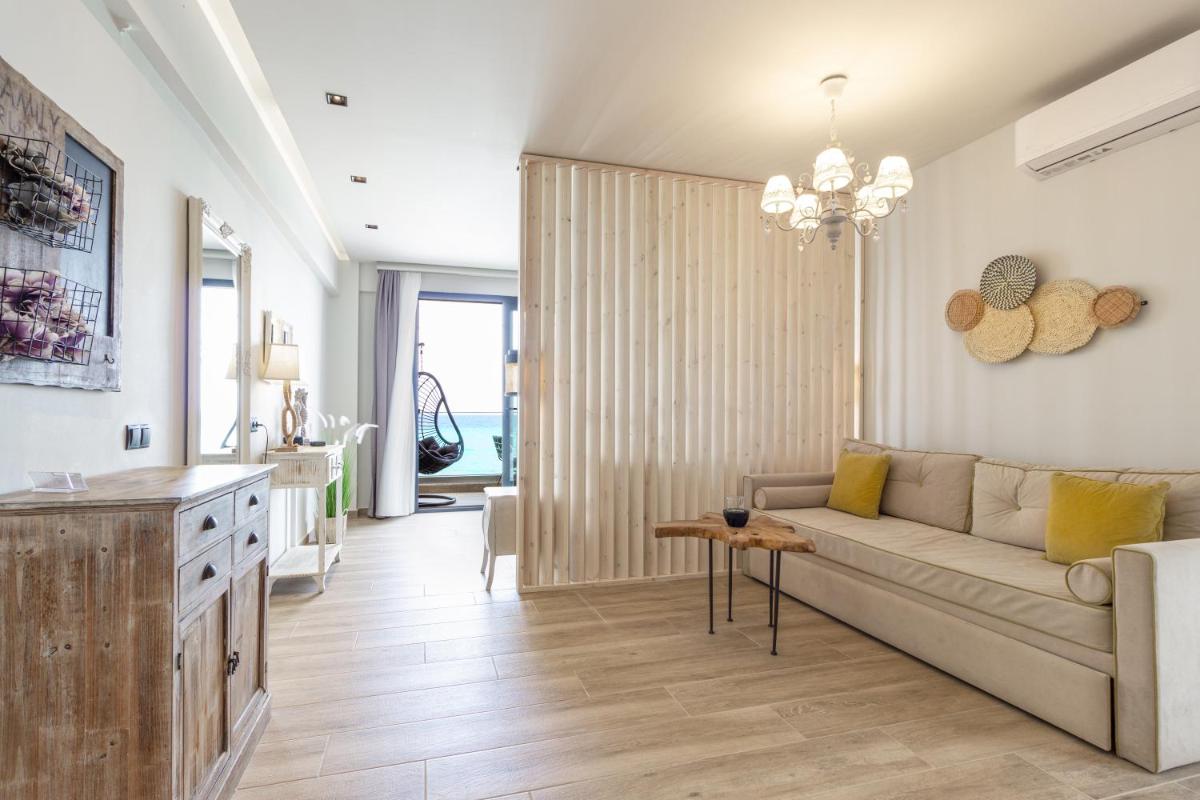 Alkionides Apartments - Housity