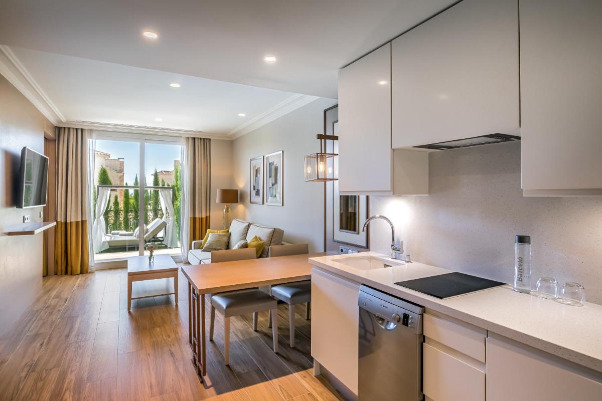 Una cocina o zona de cocina en Barceló la Nucía Hills