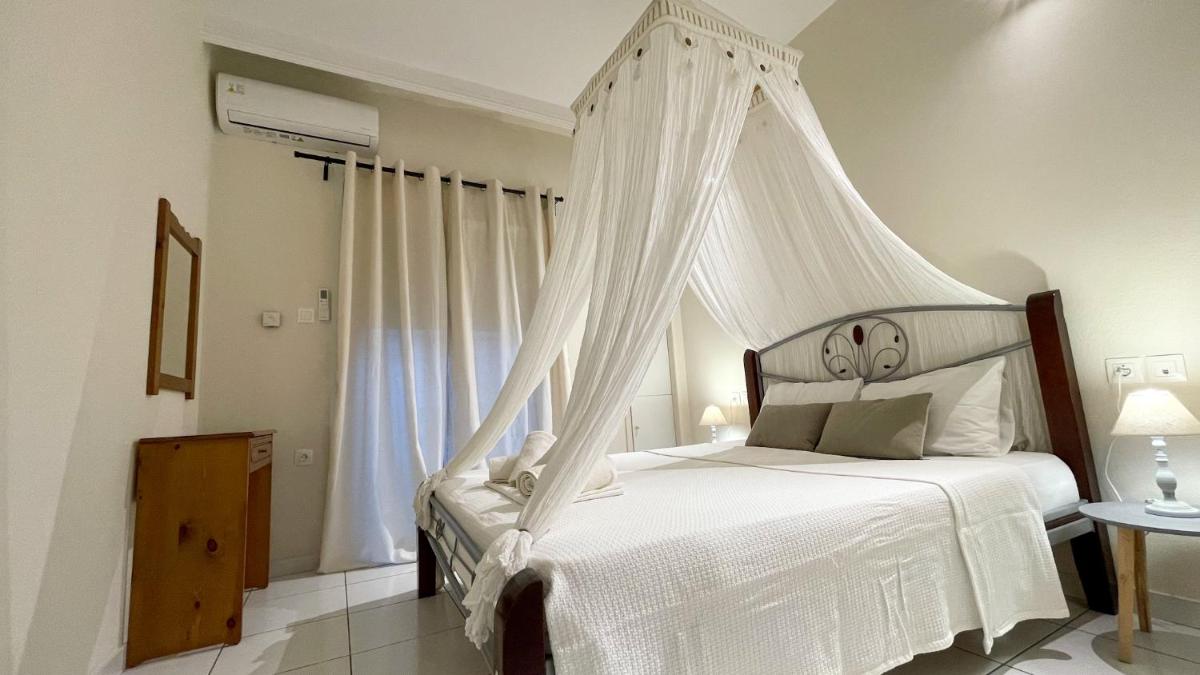 Vanilla - HappyHostGr - Downtown Apartment - Housity