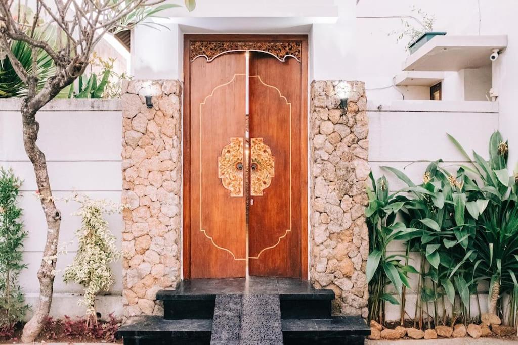 50% OFF CINTA VILLA, a luxury villa in sanur - Housity