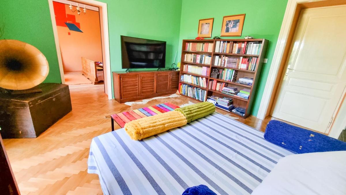 Apartment Zuzi with garden, 300m to the beach - Housity