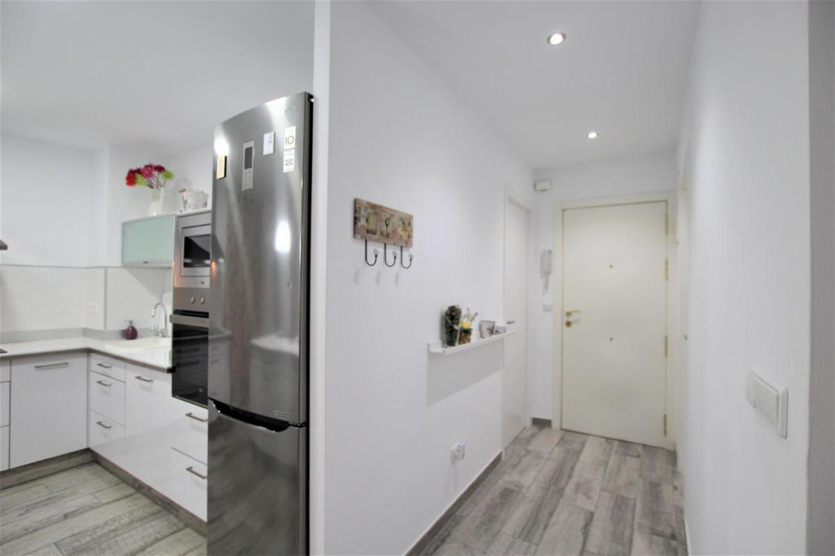 Apartamento Neptuno en el paseo de Santa Pola - Housity