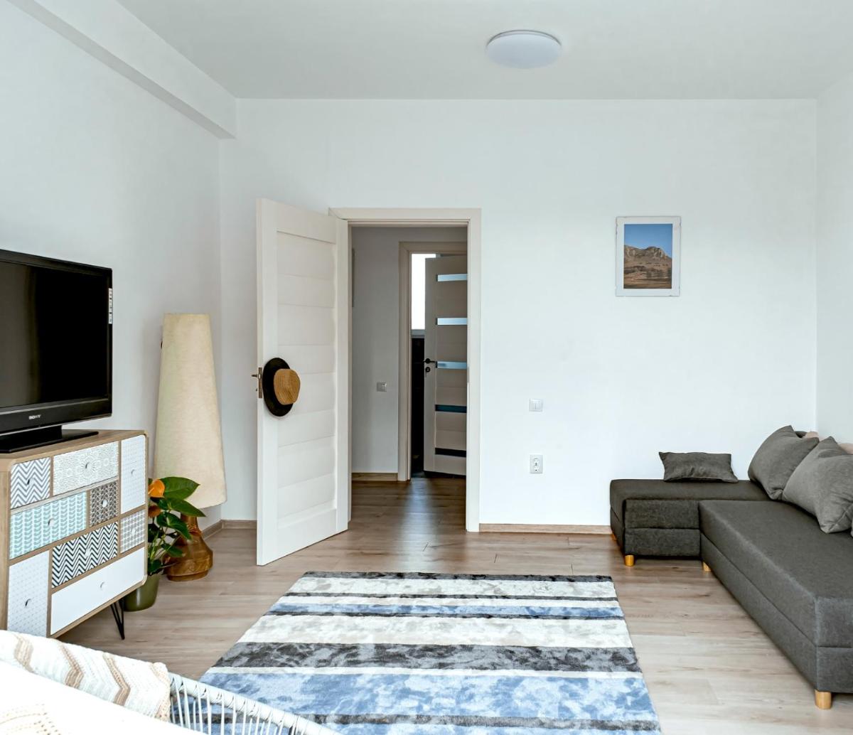 Solomon Apartments ap 2 - Housity