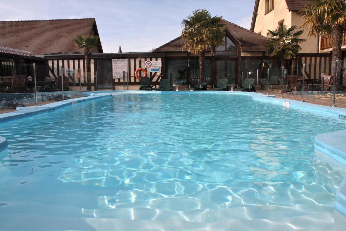 Logis Hôtel Restaurant - Le Clos Deauville Saint Gatien - Housity
