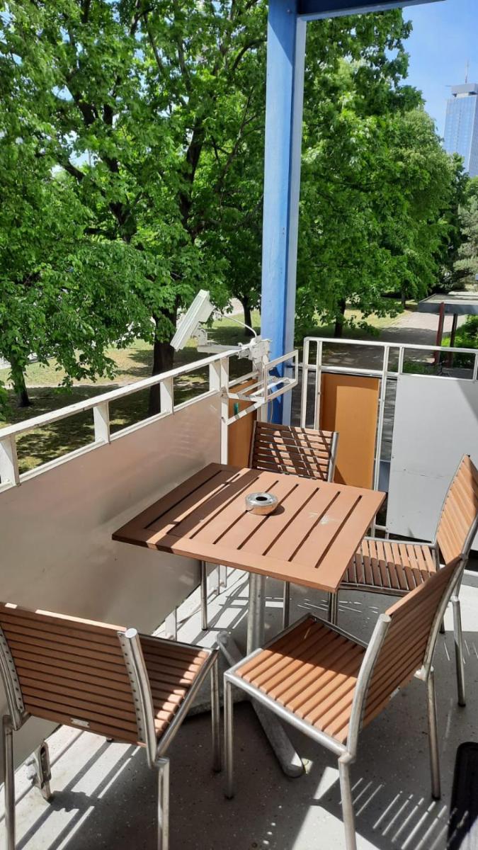 Berlin mednow 1 - Housity