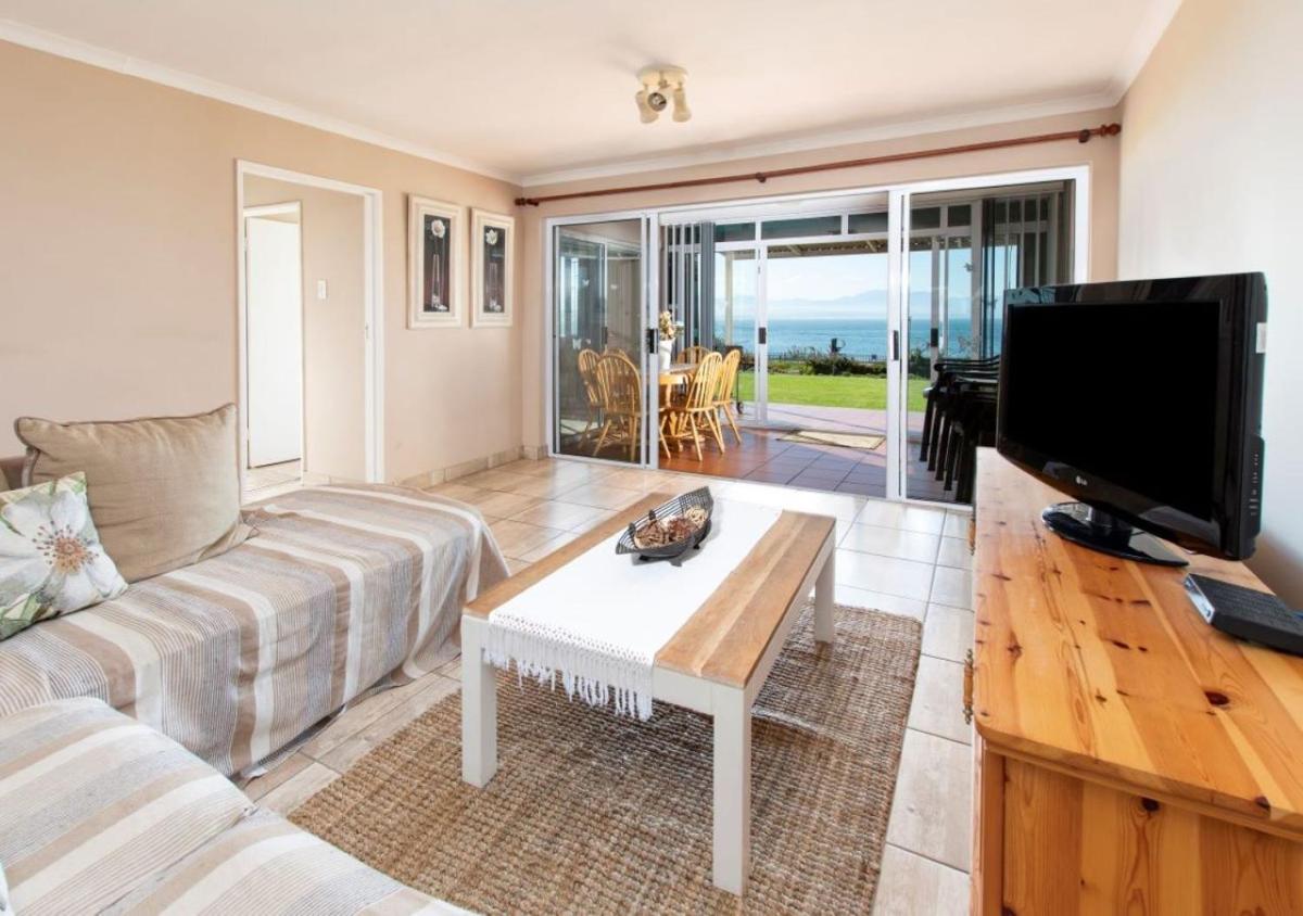 82 De Bakke Terrace - Housity
