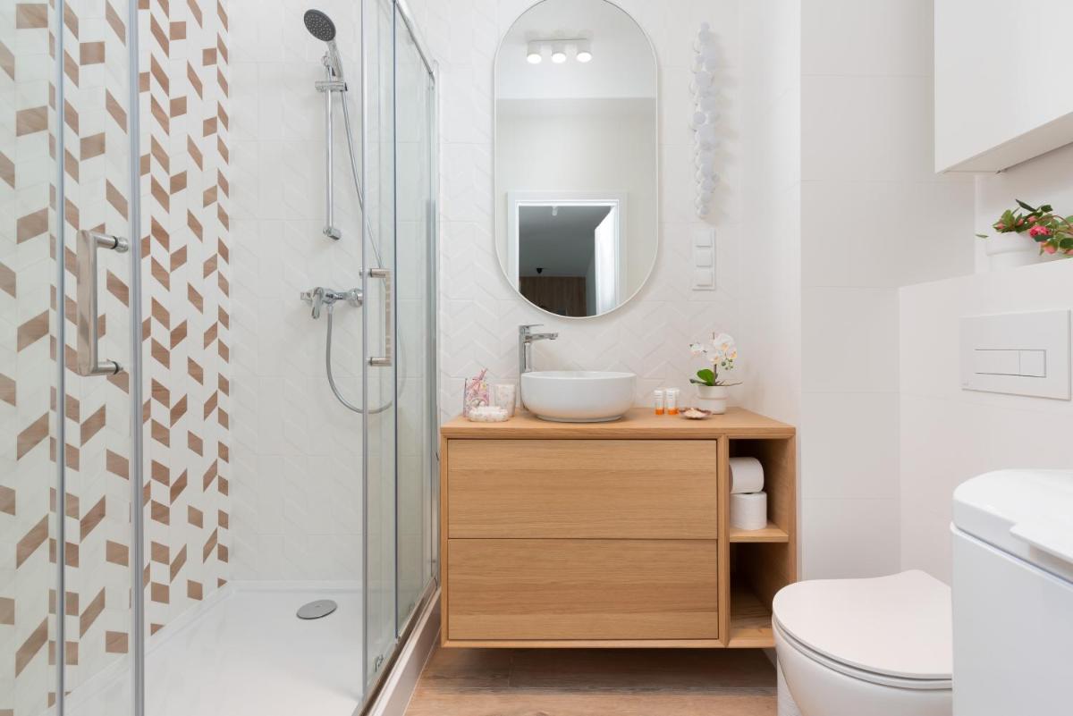 Suitetrails - Nowe Bemowo Apartment by Renters