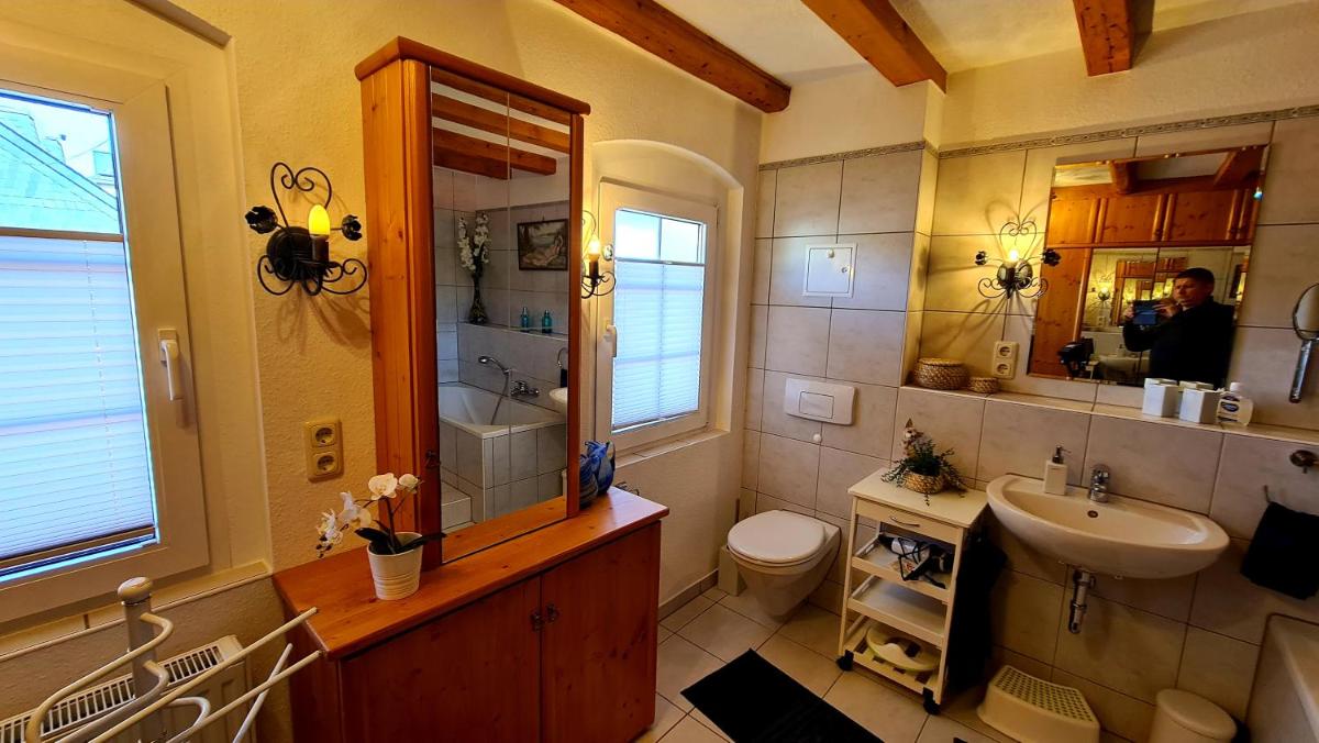 Ferienwohnung 'Annemarie' - nur für private Urlaube und Ferien - Housity