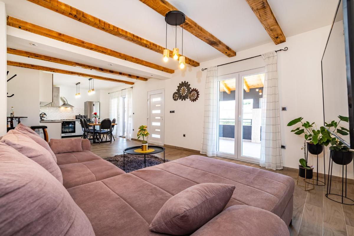 Apartman MISS Pridraga - Housity