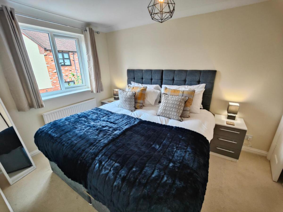 Frankland - Emsworth Harbour 3 Bedroom House - Housity