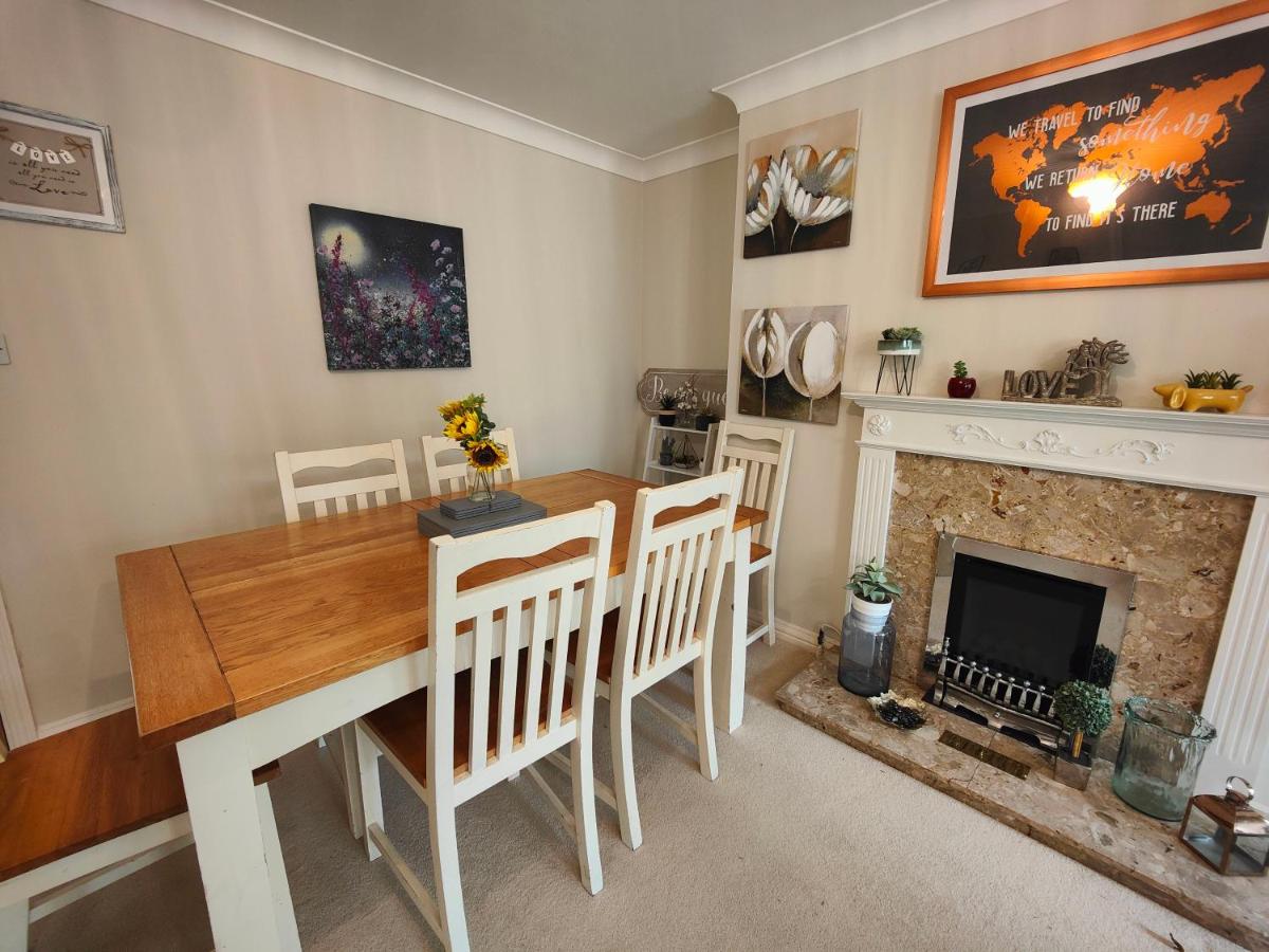Frankland - Emsworth Harbour 3 Bedroom House - Housity