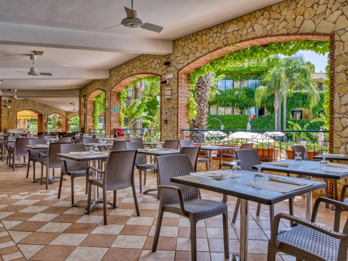 Hotel Caesar Palace - Housity