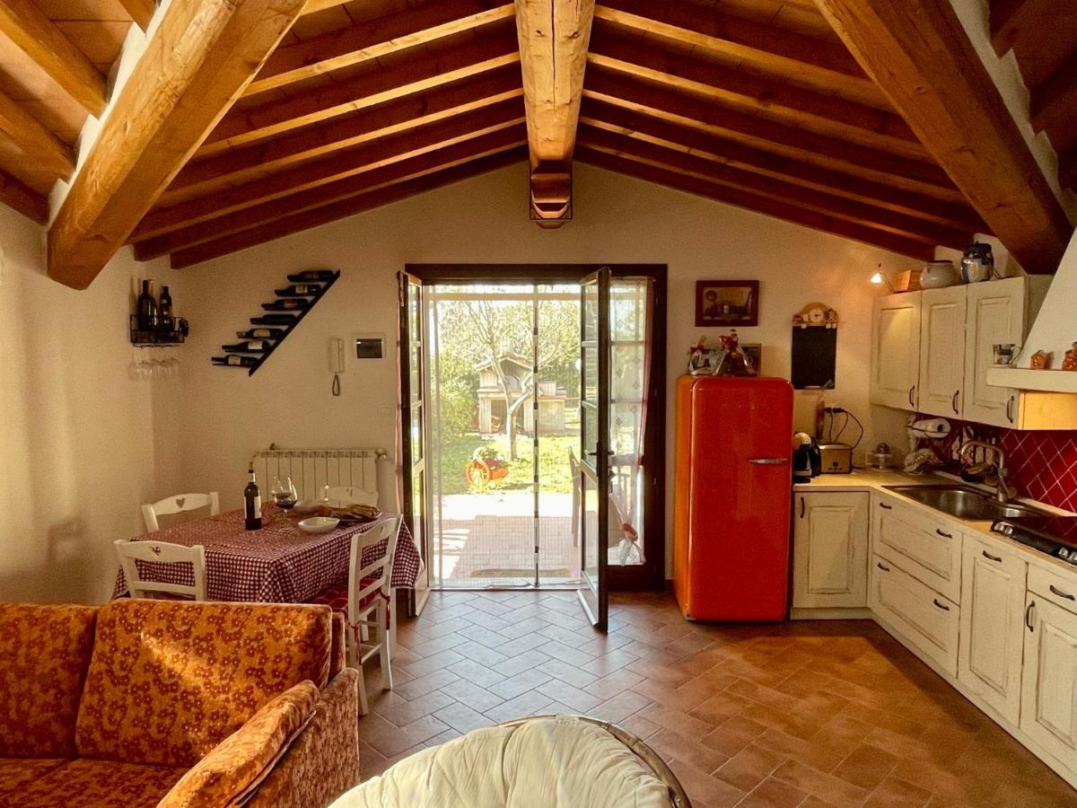 Casa Sophia, piscina con vista mare - ingresso, giardino, barbecue e parcheggio privati by ToscanaTour - Housity
