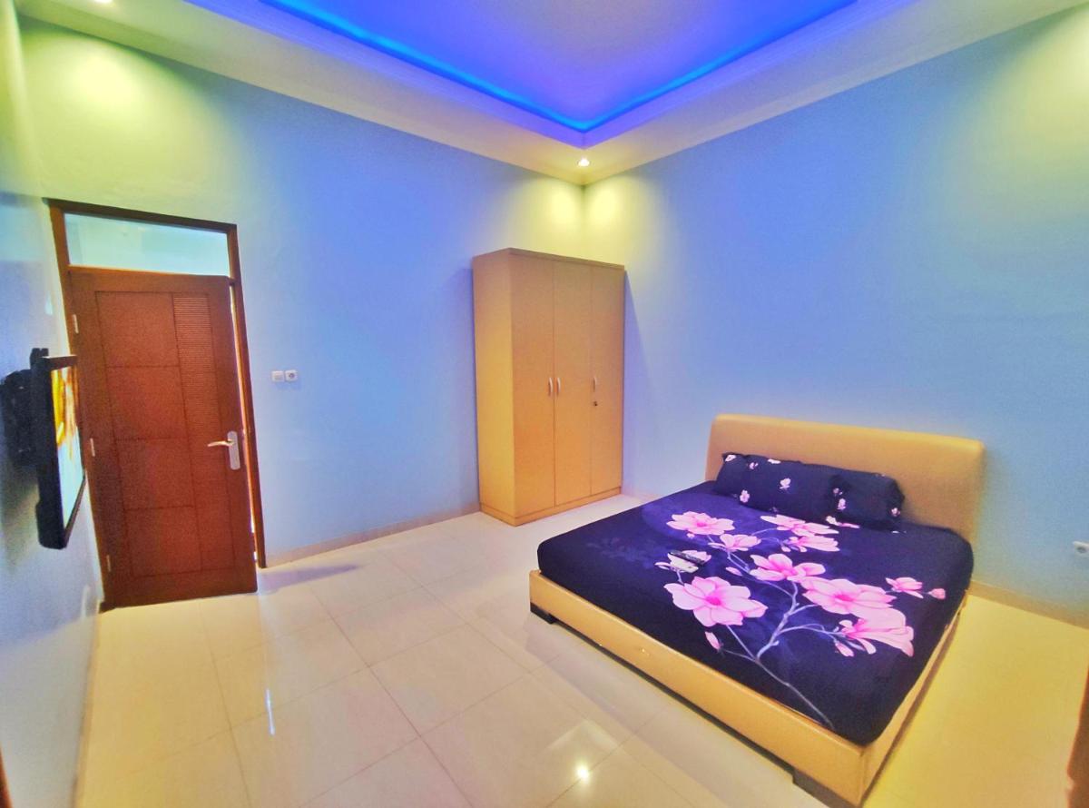 Homestay Parikesit Rent Full House - Housity