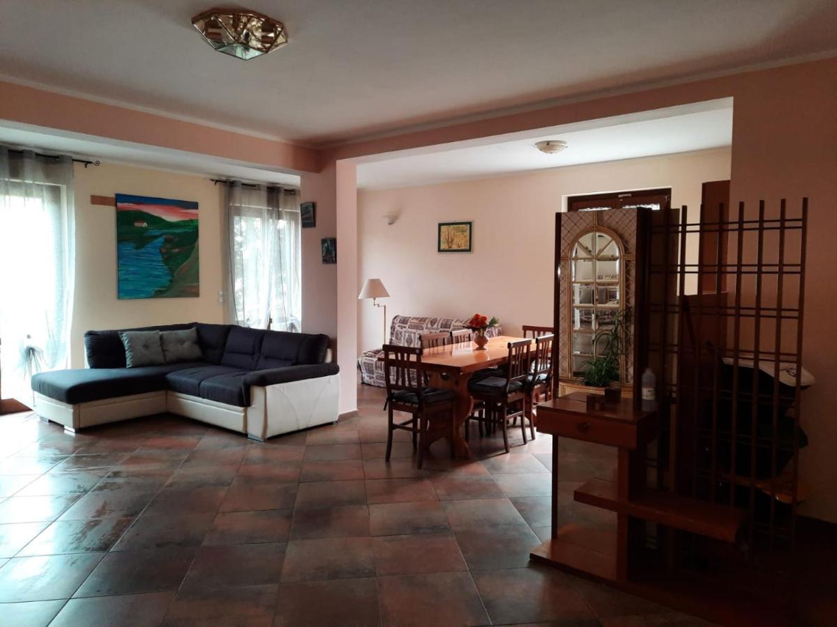 Suitetrails - Appartamento mediano in villetta 3 livelli - Perugia, Olmo Costa d'Argento