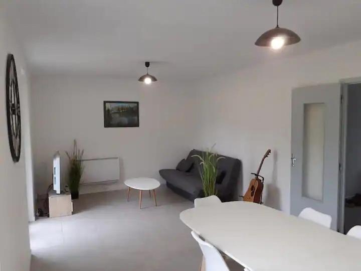 Maison de campagne refaite à neuf à Vendœuvres - Housity
