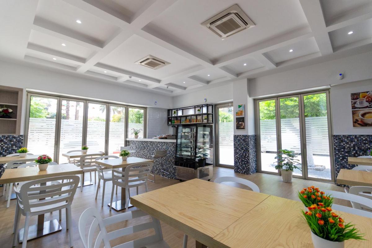 Hôtel Zinou zm - Housity