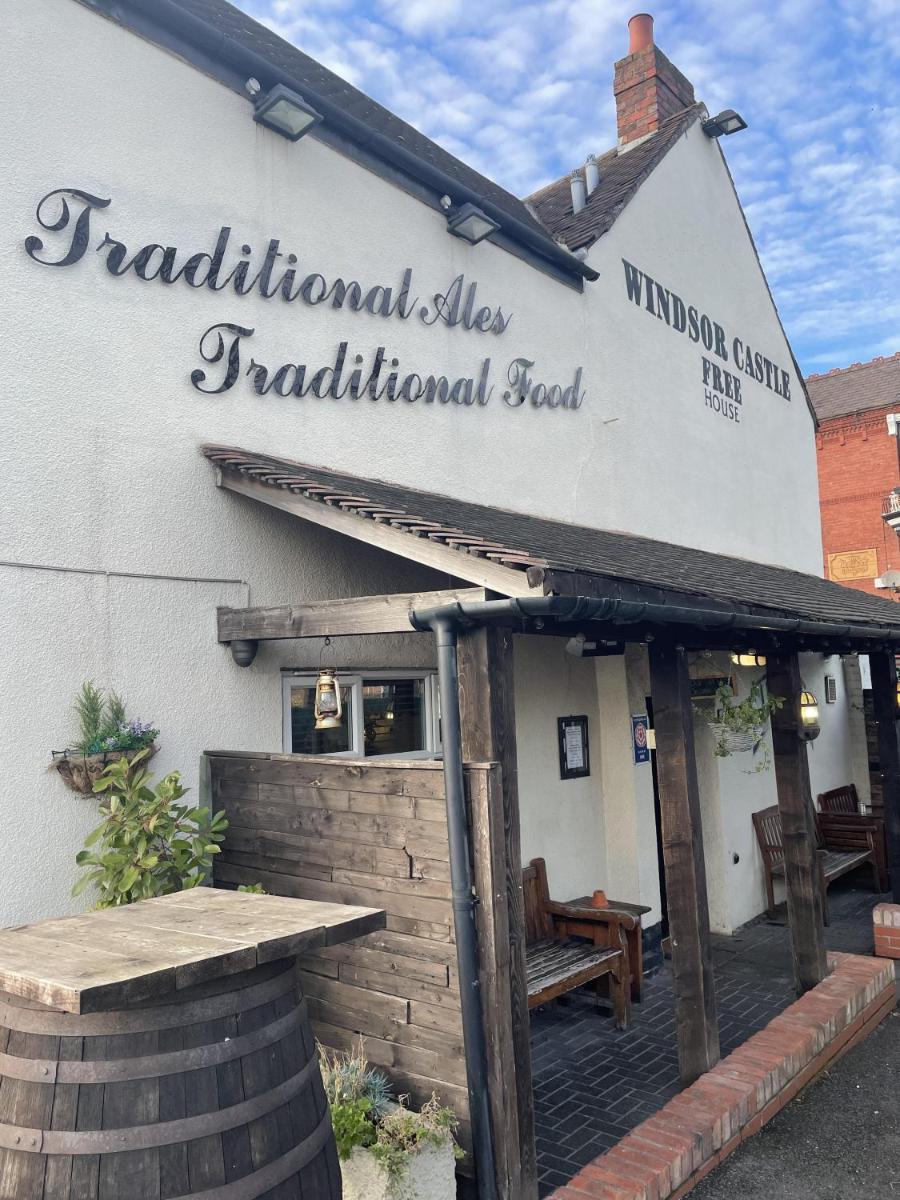 The Windsor Castle Inn - Housity